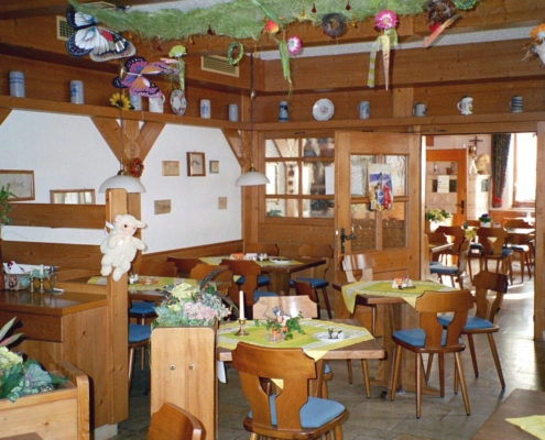 Gaststube im Gasthof Zum Brunnen in Mörnsheim