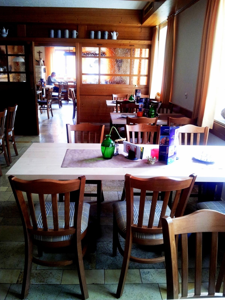 Gedeckter Tisch in der Gaststube
